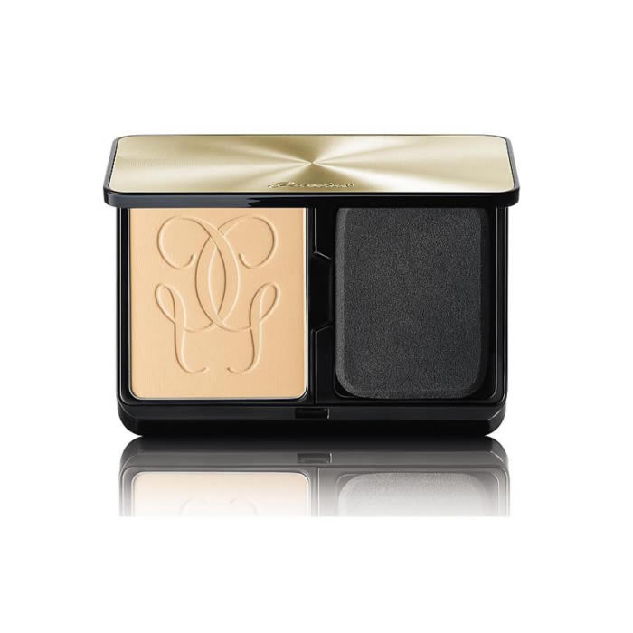 Lingerie De Peau Compact 01N Very Light Mat Alive Fond de Teint Poudre Compacte Constructible Spf 15 8.5 Gr*D1